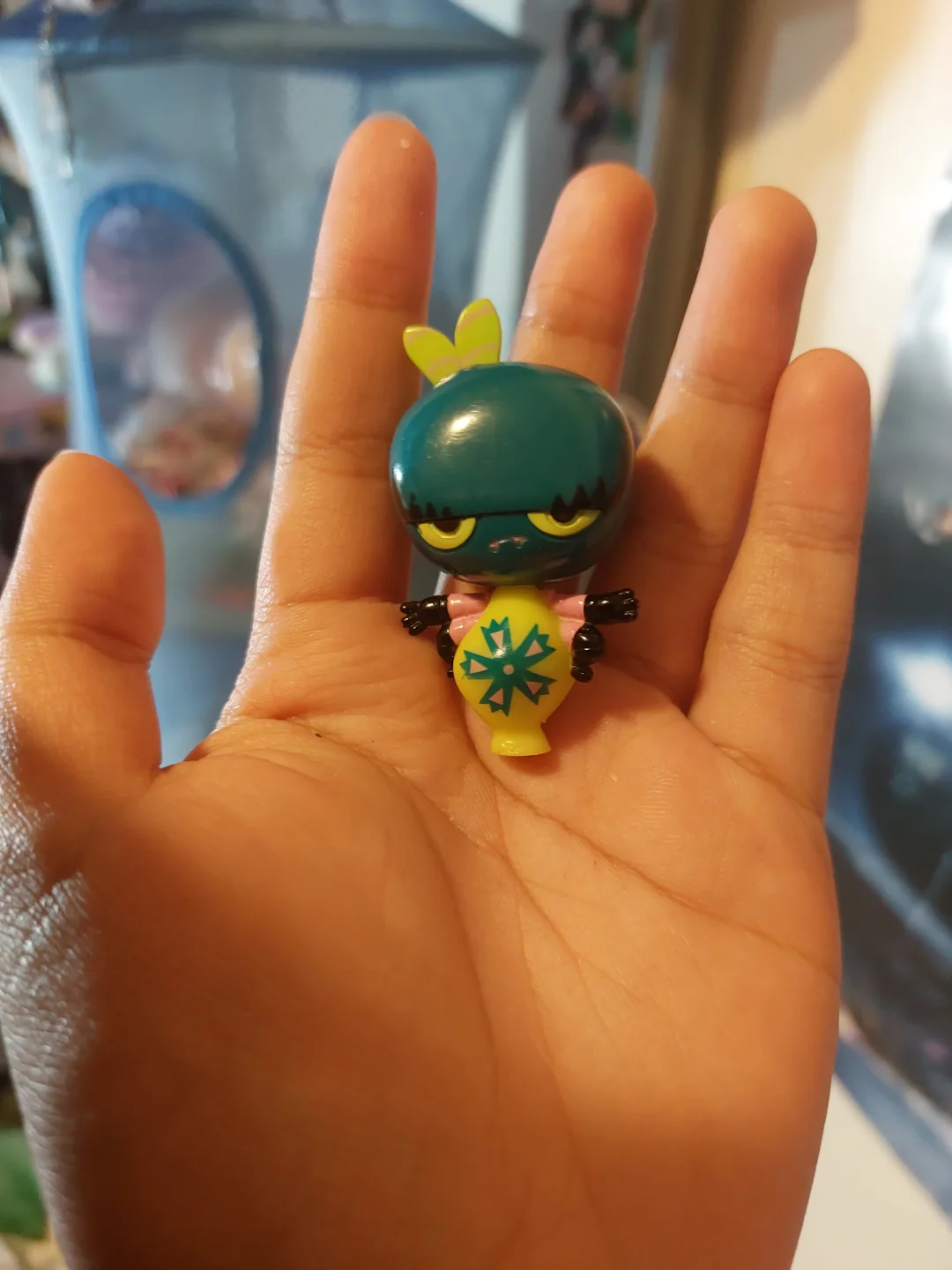 Novi Star Alien Malie Tasker thumbnail