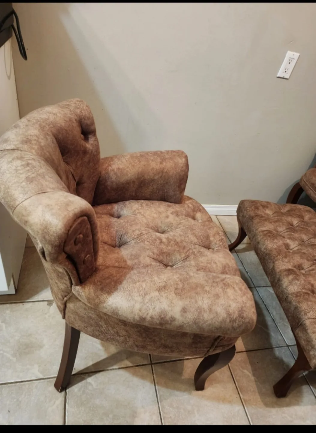 Brown Sofa Set with Loveseat and 2 Armchair thumbnail