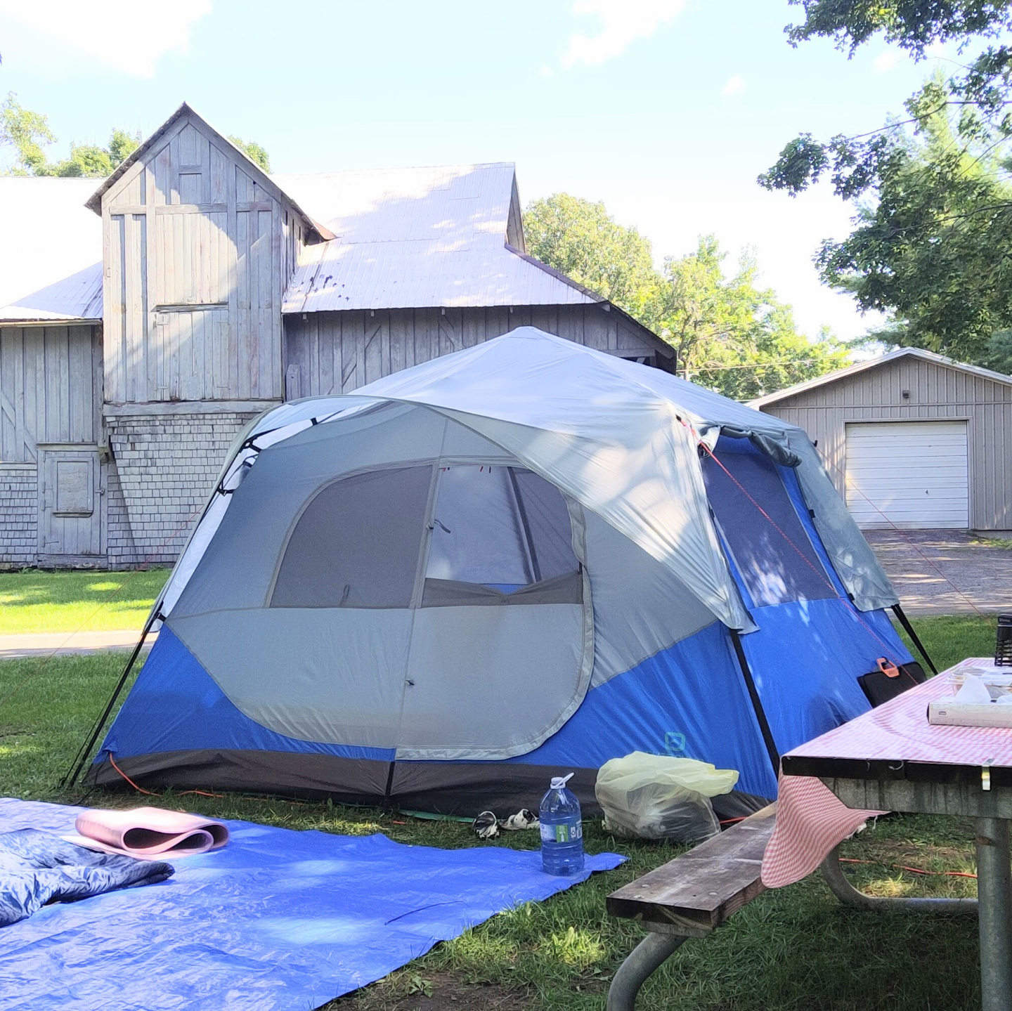 Outbound Quick Camp Cabin 6-8 Person Tent