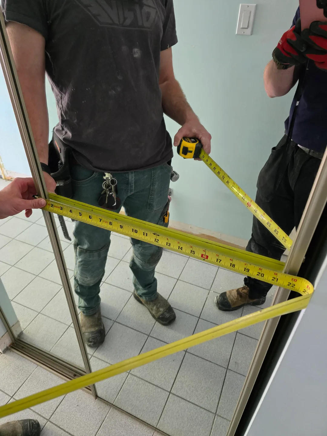 Mirrored Sliding Closet Doors image indicator(6)