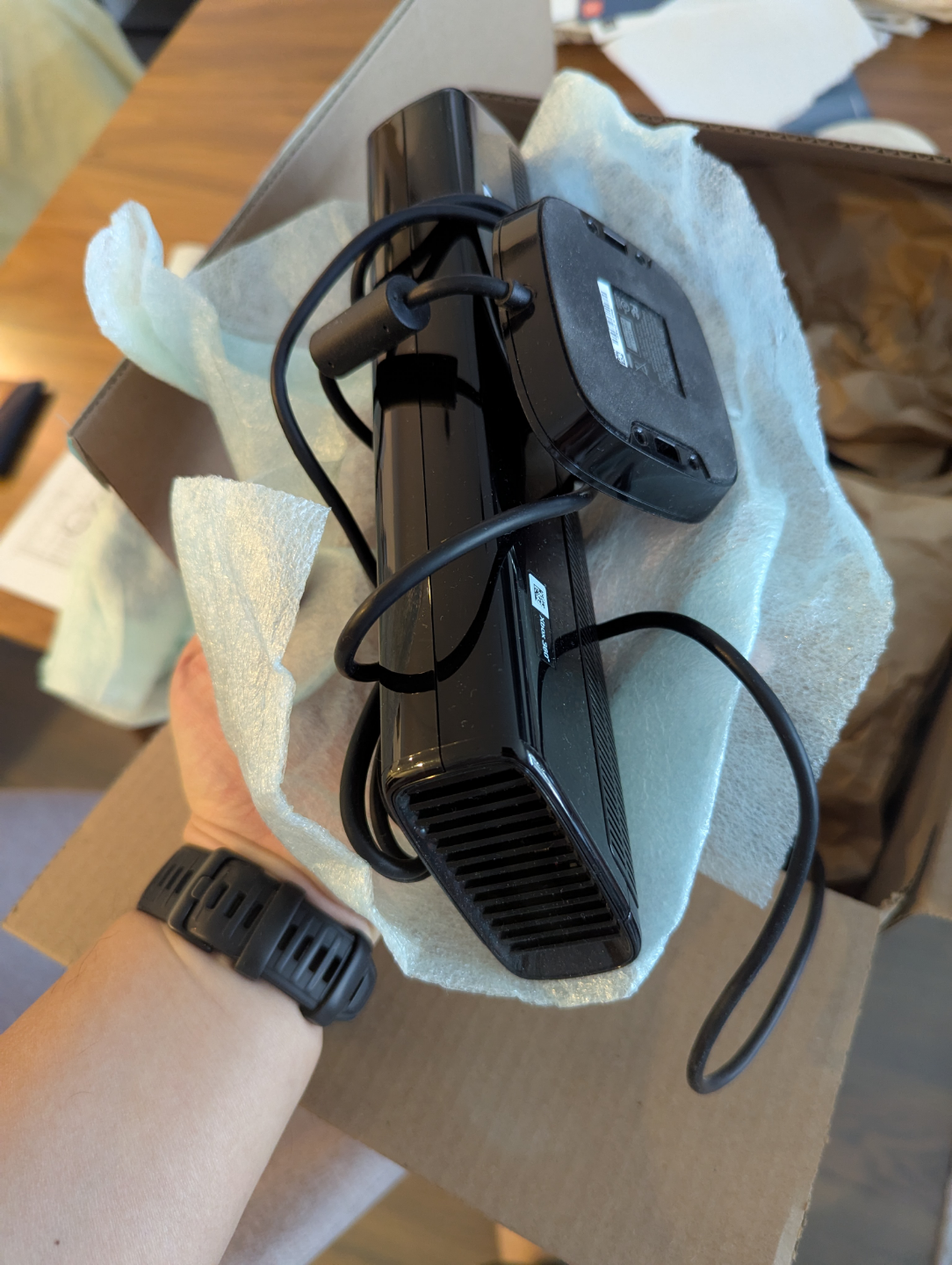Xbox 360 Console, Controller, Kinect, and Accessories - photo 2