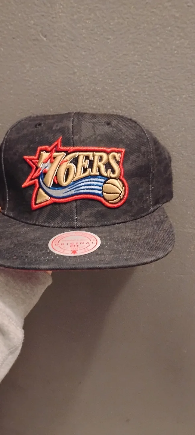 NBA Snapback Hats - Raptors, Sixers, Grizzlies thumbnail