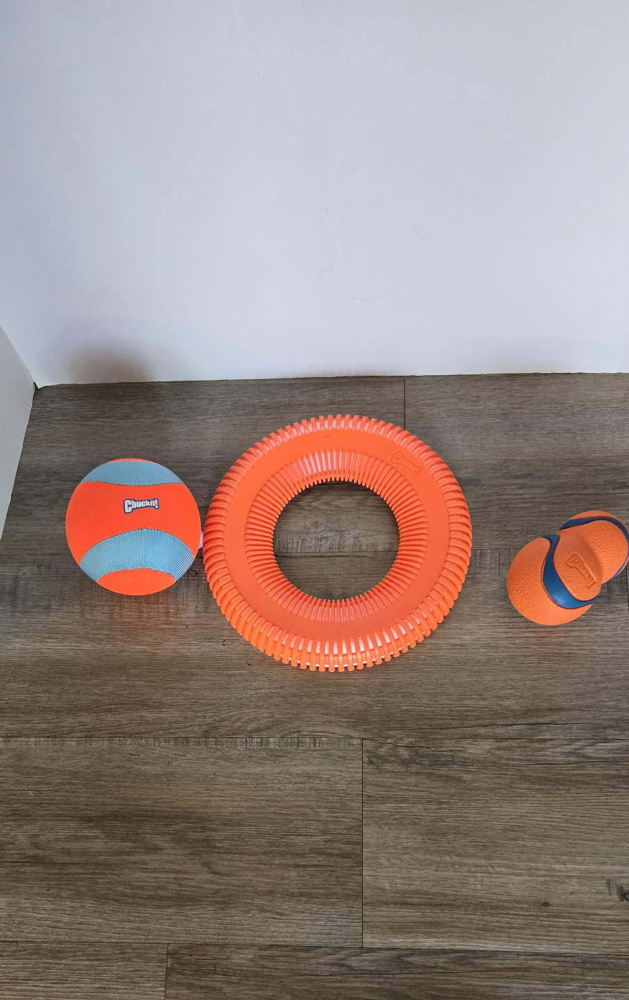 🧡3 New Chuckit Dog Toys