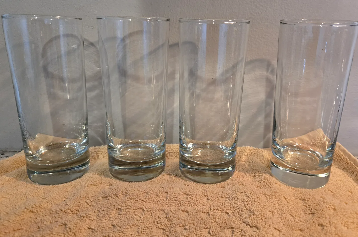 Brand new, 20-piece, dishware set. Still in their boxes. image indicator(5)