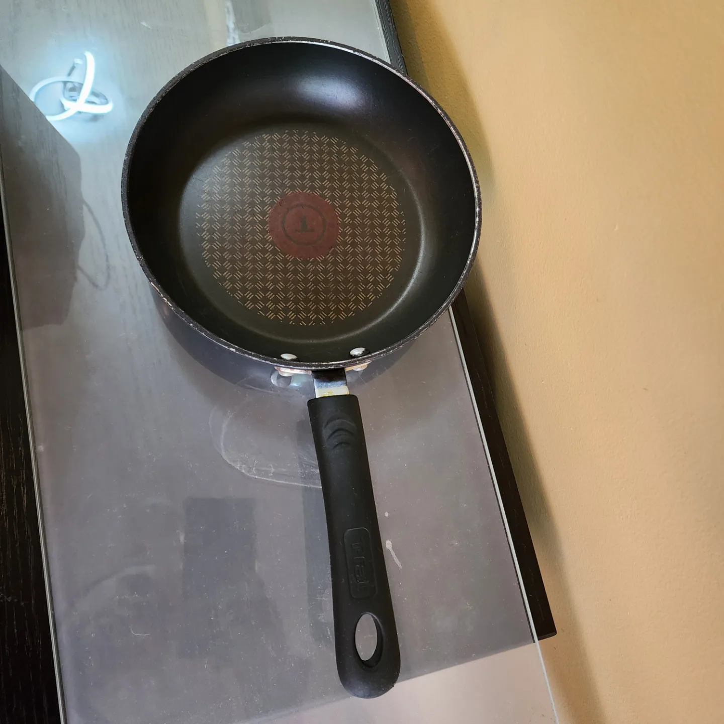 T-fal 8-inch Non-Stick Fry Pan #Freecycle thumbnail