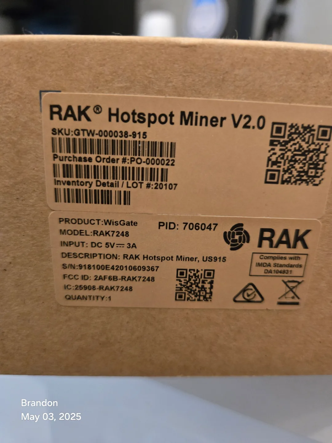 Rak v2 Helium hotspot crypto miner. cryptocurrency mining rig image indicator(4)