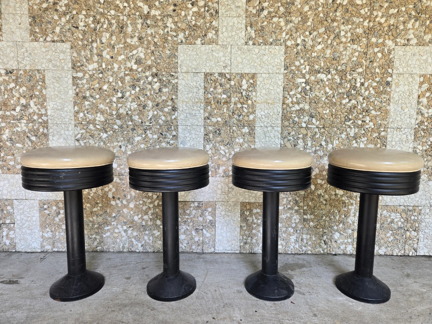 Set Of 16 White Cream Leather Swivel Bar Stools thumbnail