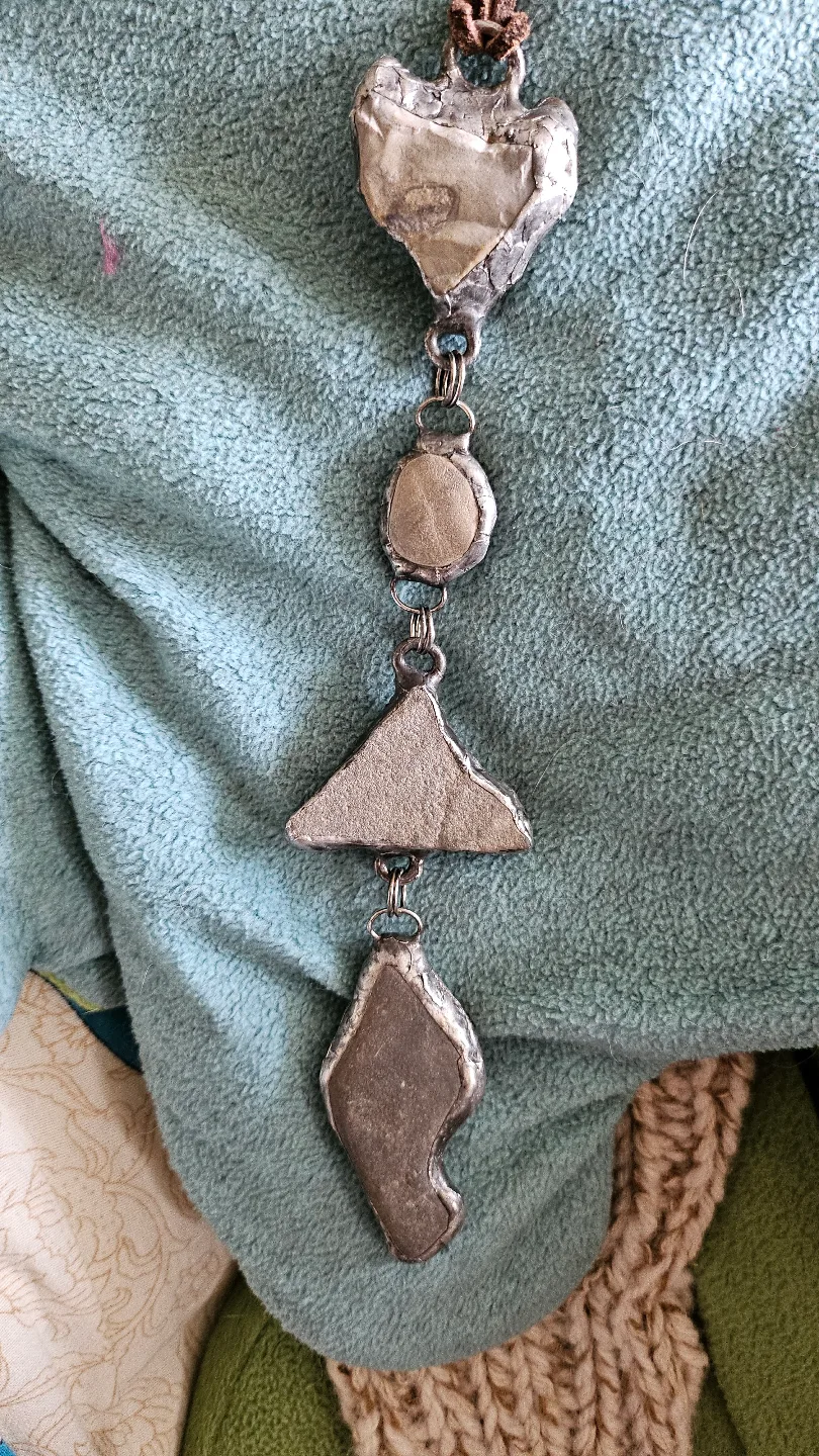 MAKE OFFER! Unique Stone and Pewter Pendant Necklace image indicator(2)