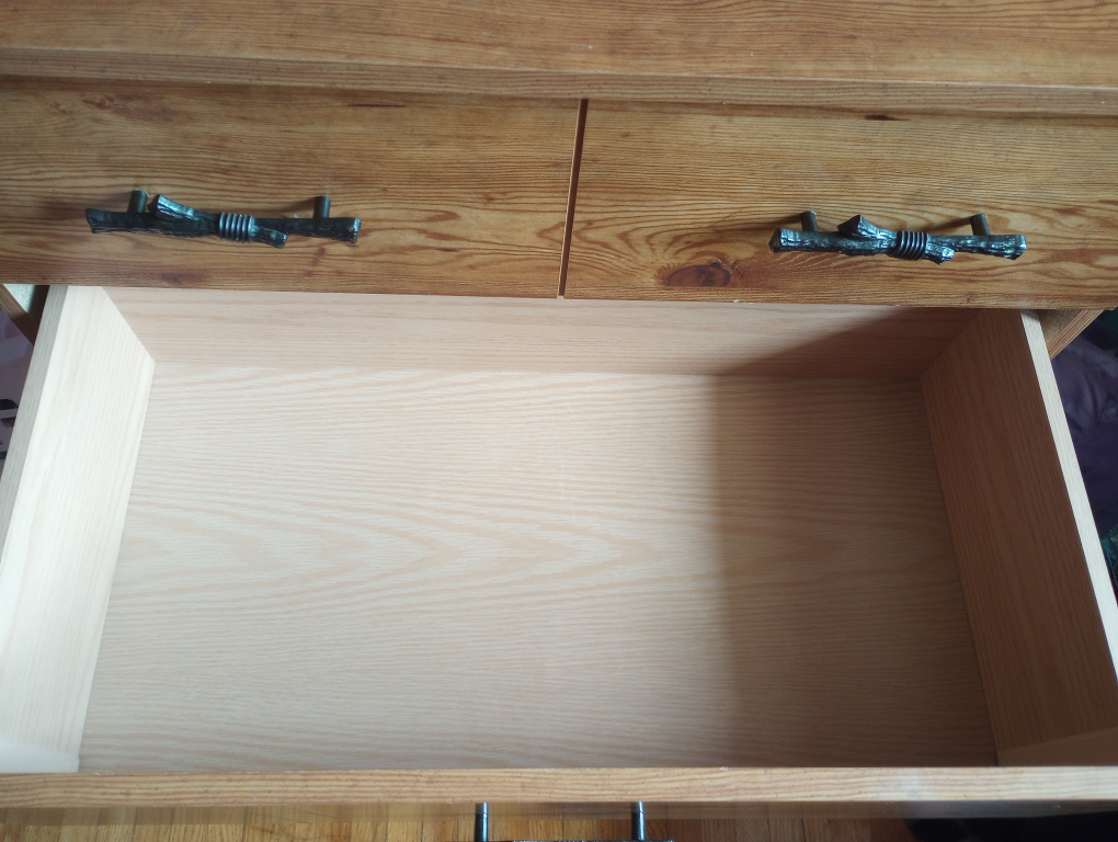 Four-Drawer Wooden Dresser in great condition - photo 3