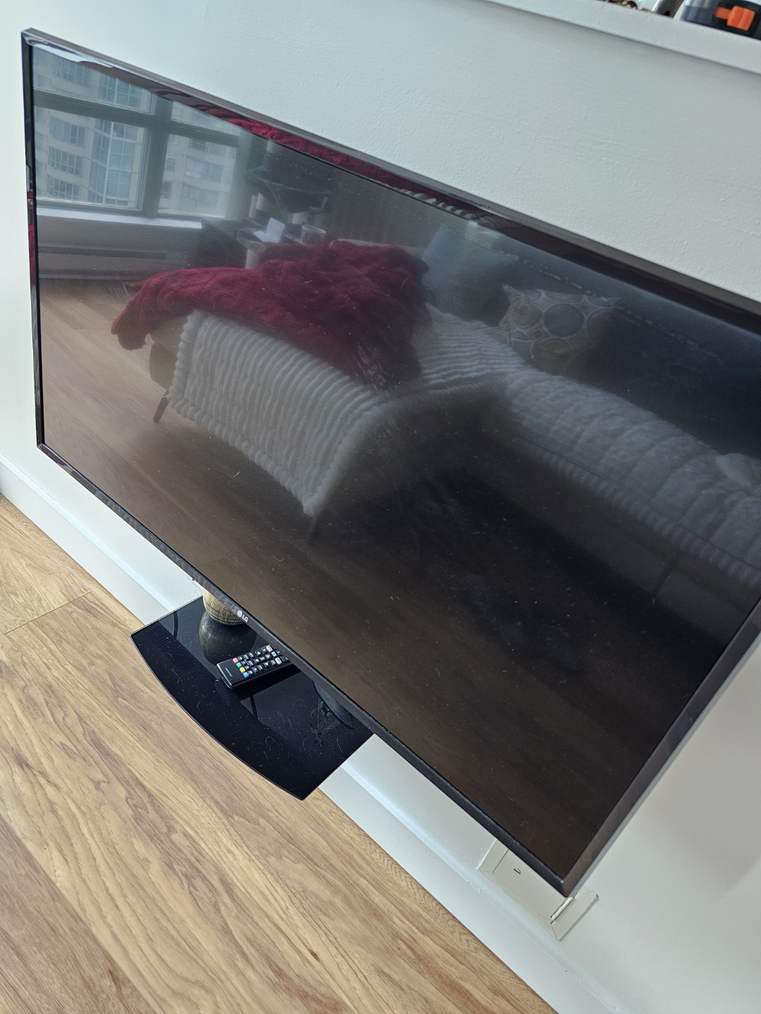 LG 43-inch Smart TV with Remote