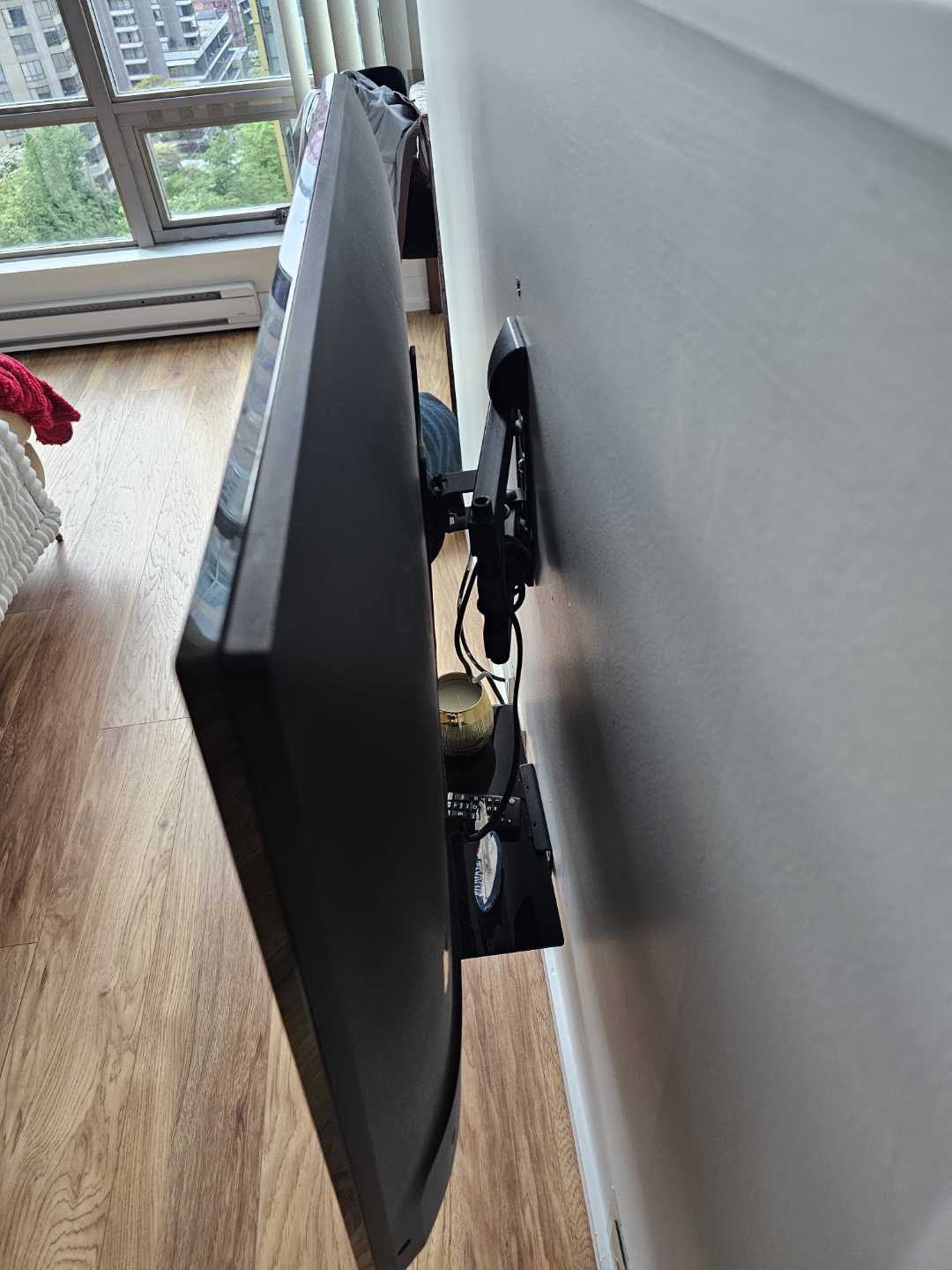 LG 43-inch Smart TV with Remote - photo 3