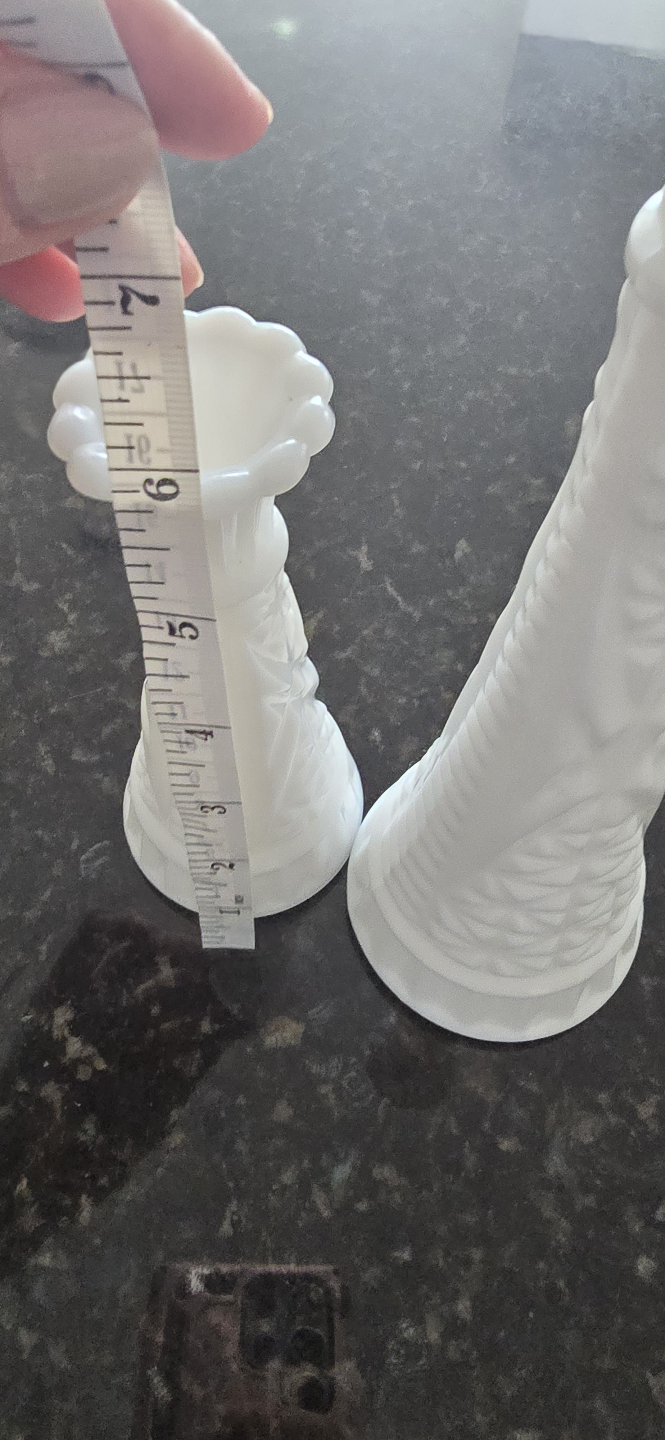 Milk glass vase - photo 5