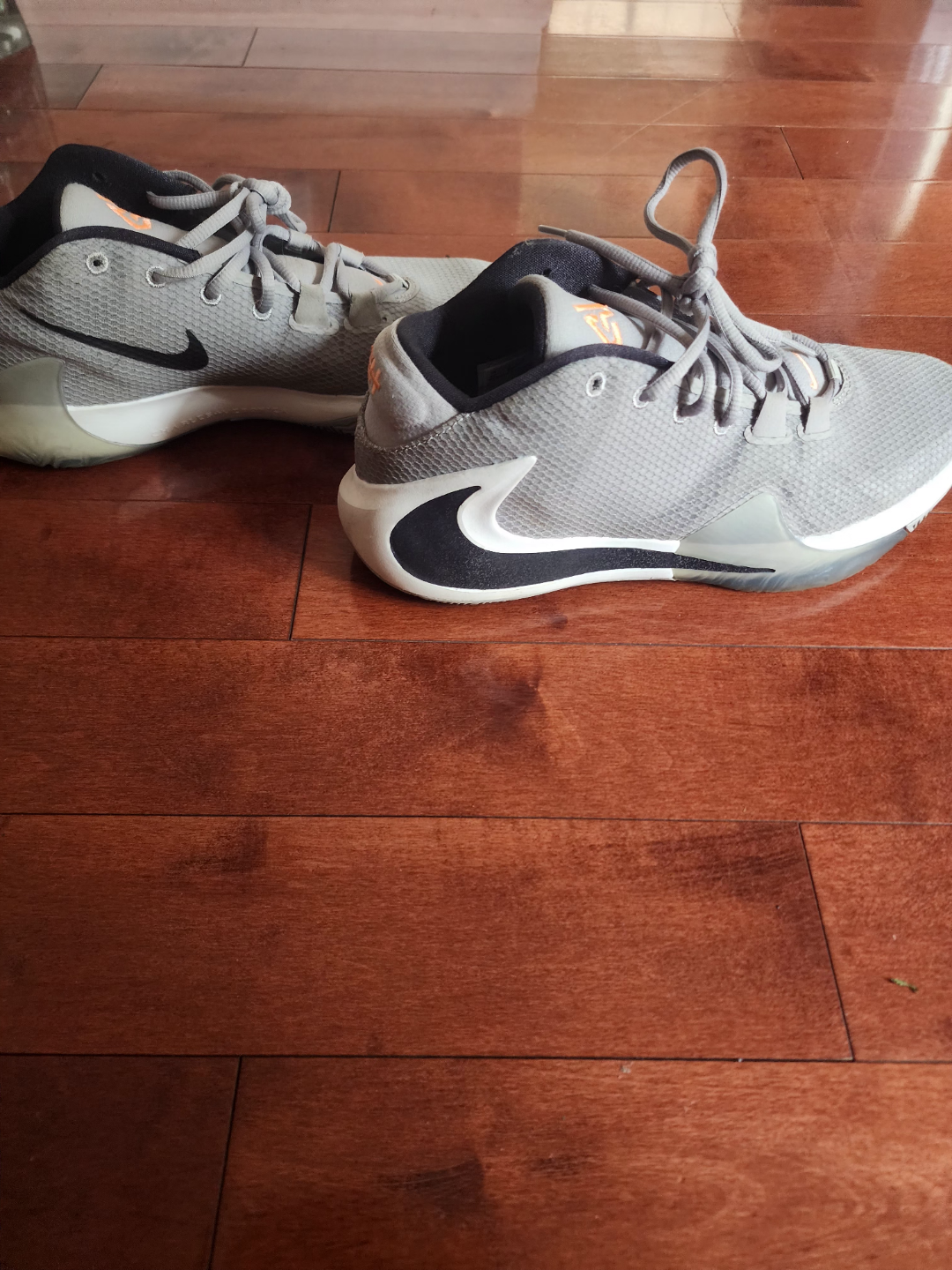 Nike Gray Athletic Sneakers - photo 3