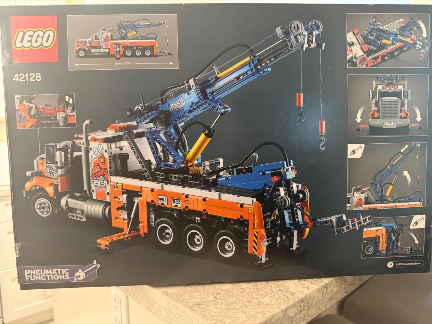 LEGO Technic 42128 Tow Truck