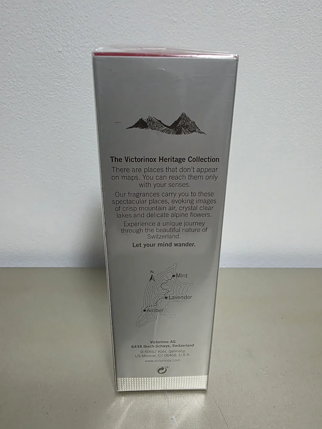 Mens Swiss Army Classic image indicator(2)