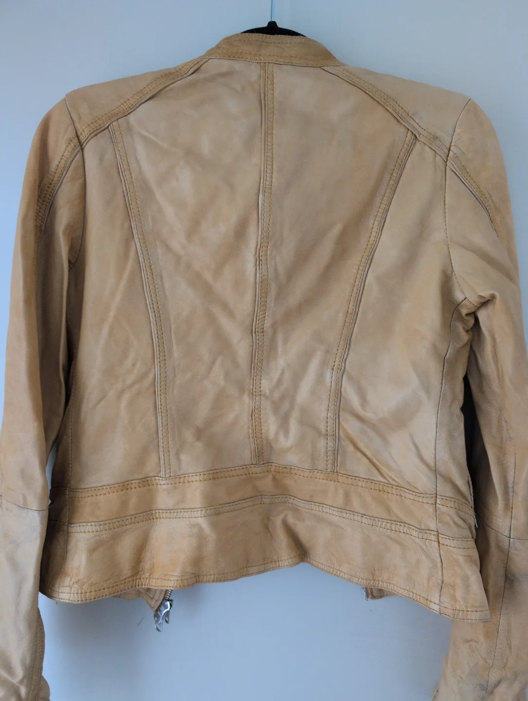 Danier Women's Moto Leather Jacket -  2XS/XS image indicator(6)