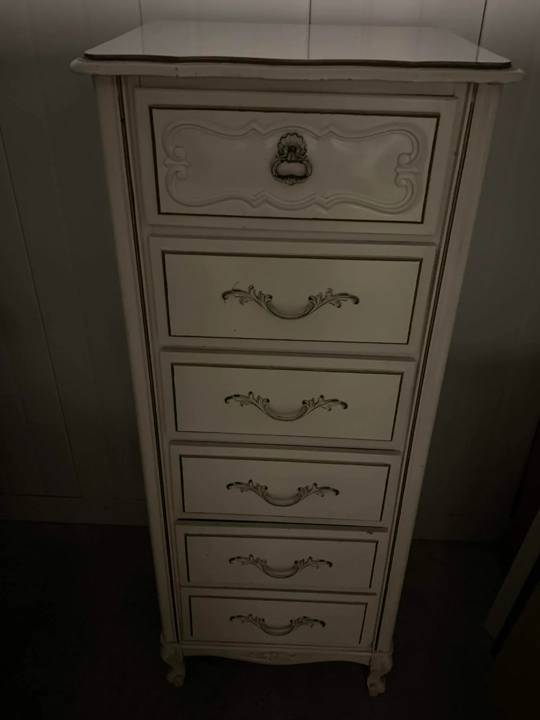 Vintage White 6-Drawer Chest of Drawers image indicator(3)