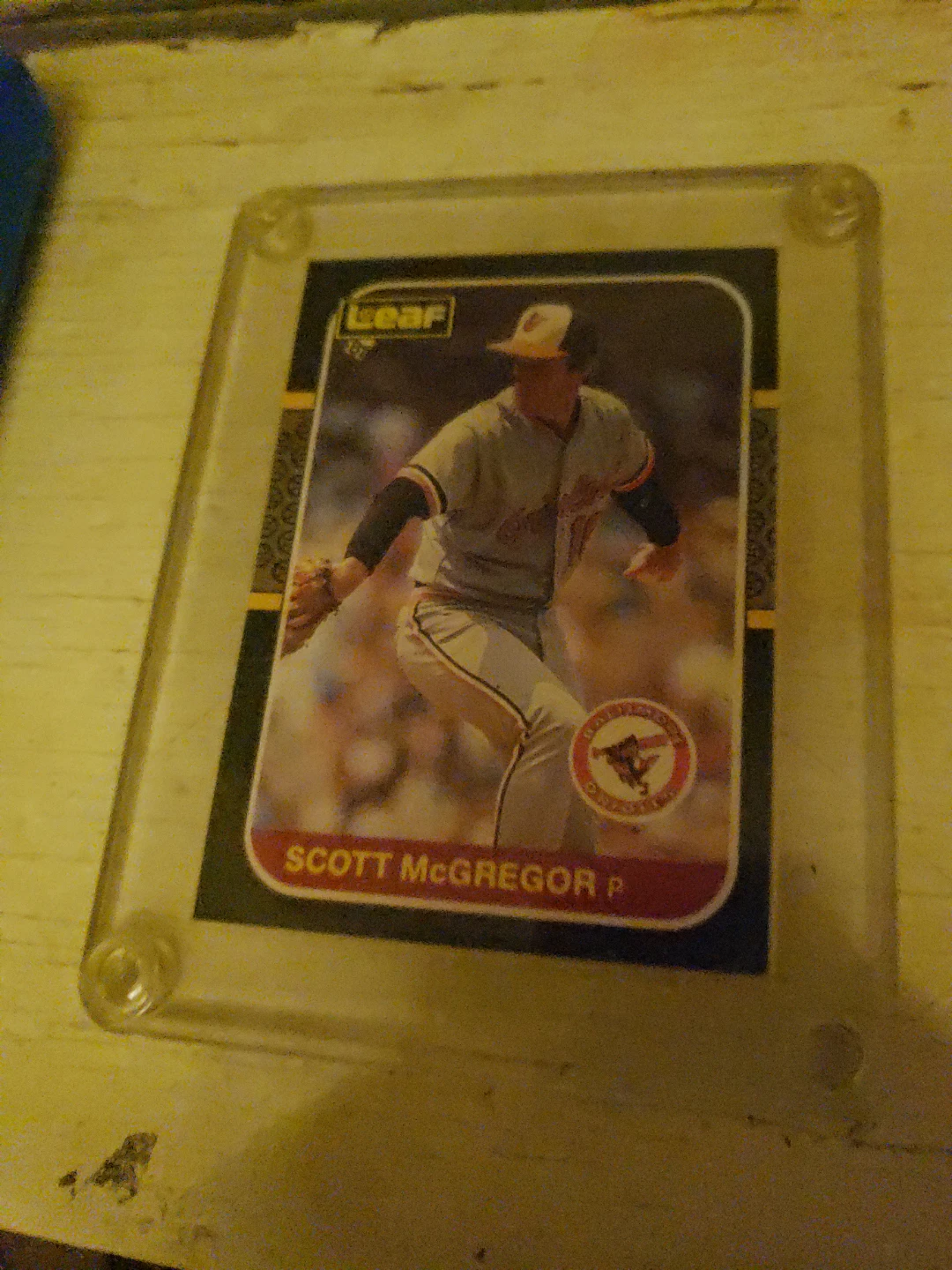 Scott McGregor 1986 leaf Baseball Card