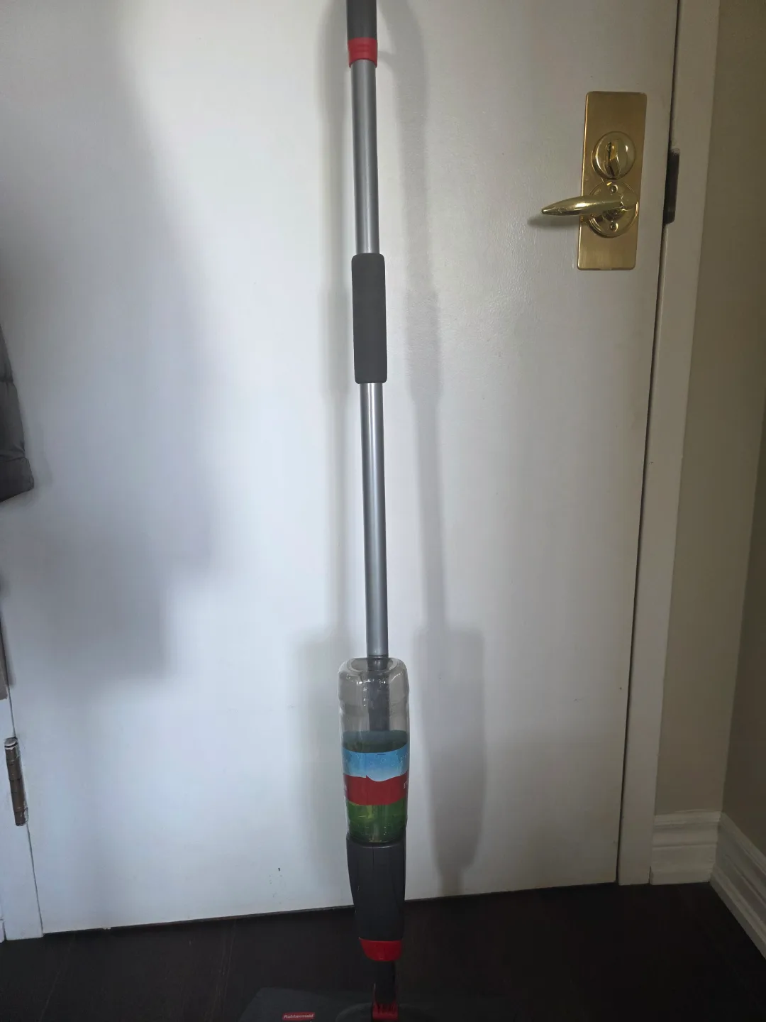 Rubbermaid Reveal Spray Mop thumbnail