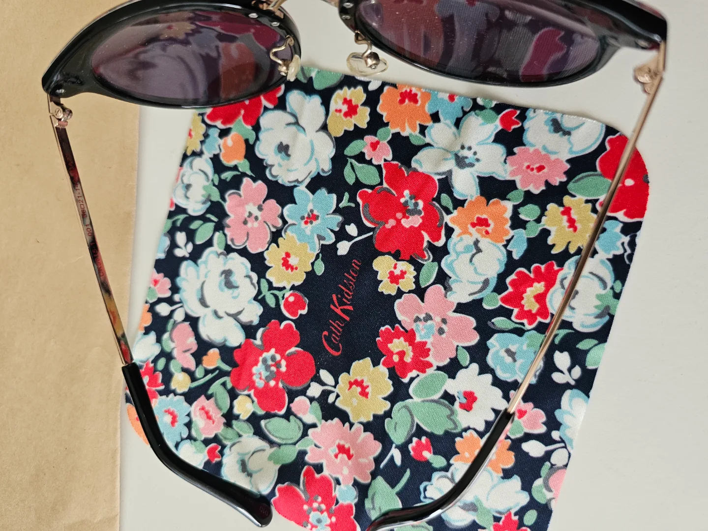 Cath Kidston Floral Sunglasses with Case and Cleaning Cloth image indicator(3)