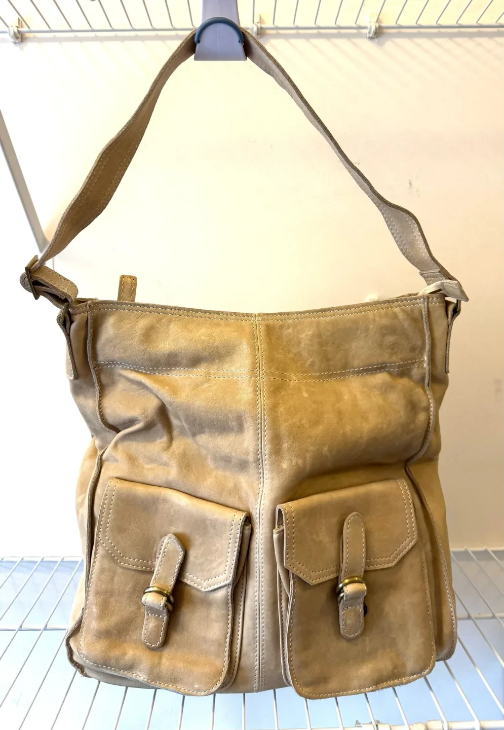 Tan Leather Shoulder Bag with Multiple Pockets thumbnail