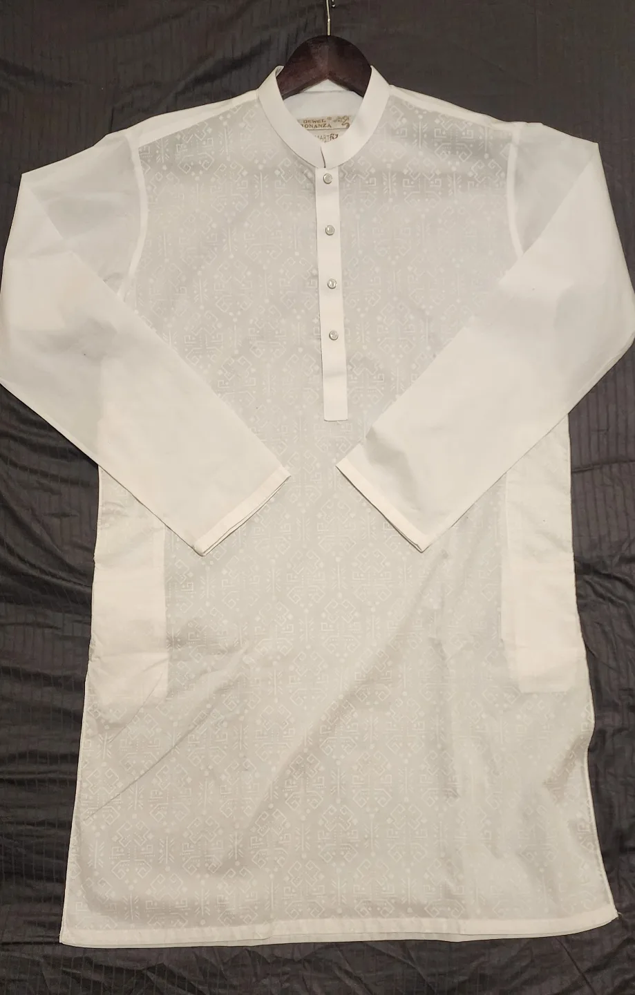 Men's Jewel Bonanza Smart Fit Kurta and Pajama Set thumbnail