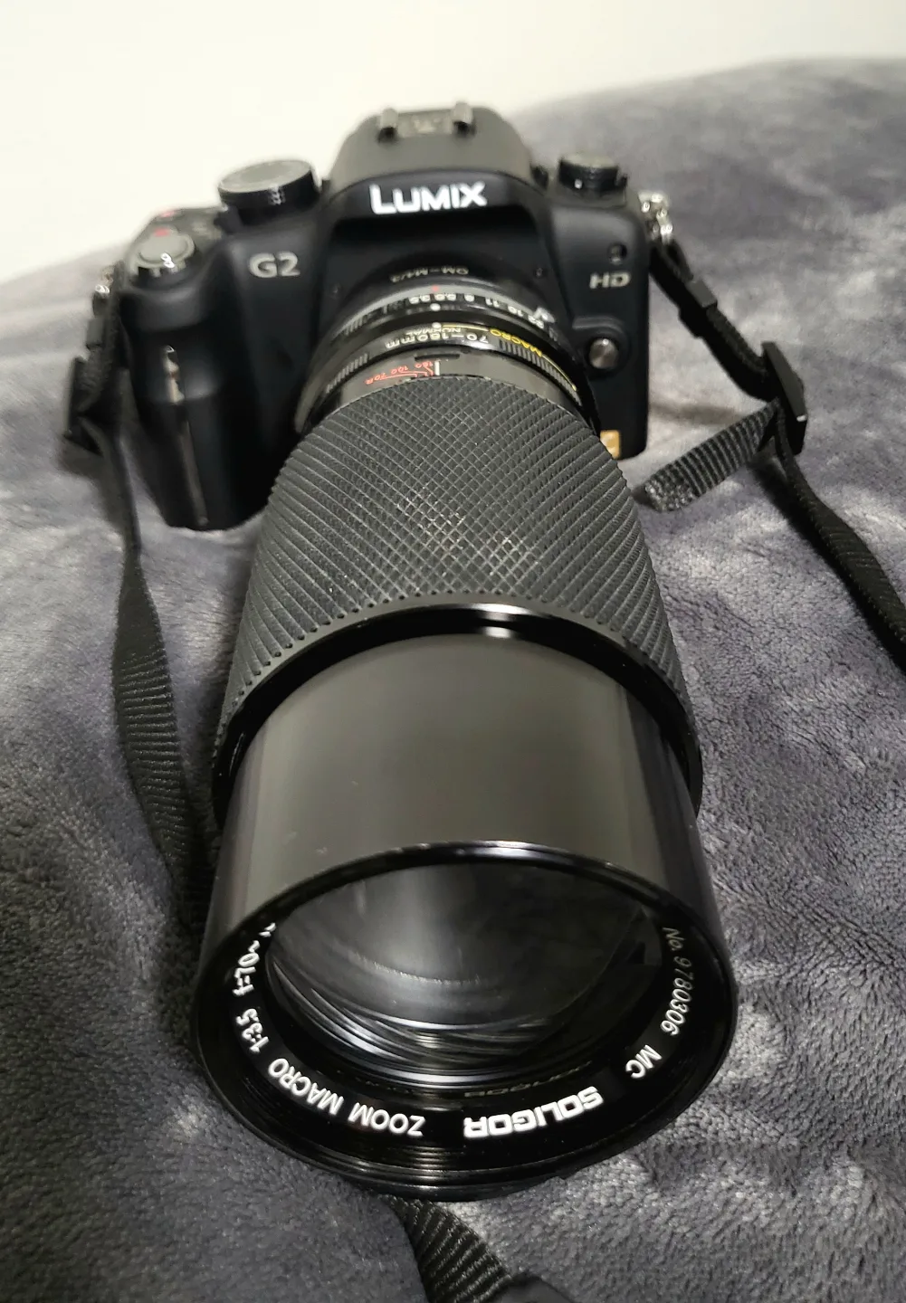Panasonic Lumix G2 with Lens thumbnail