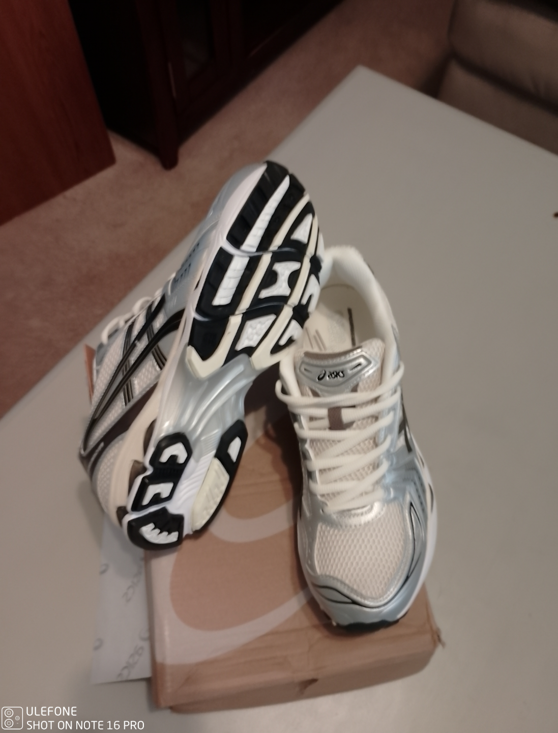 BNIB ASICS KAYANA 14 - photo 3