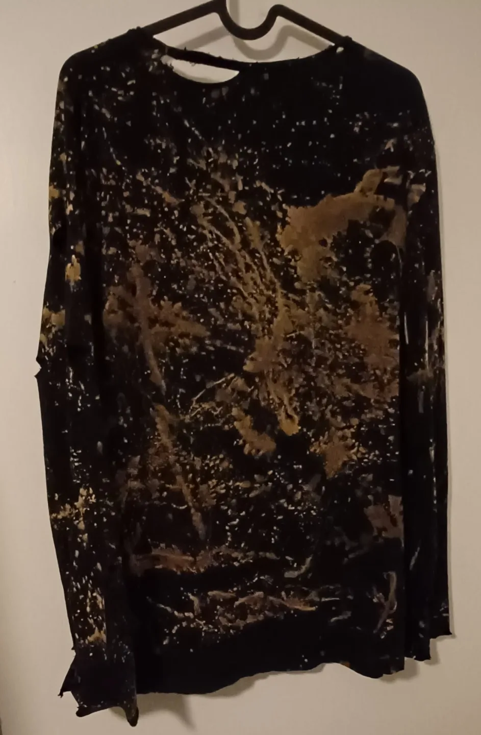 Unique Bleach-Dyed Long Sleeve Shirt image indicator(2)