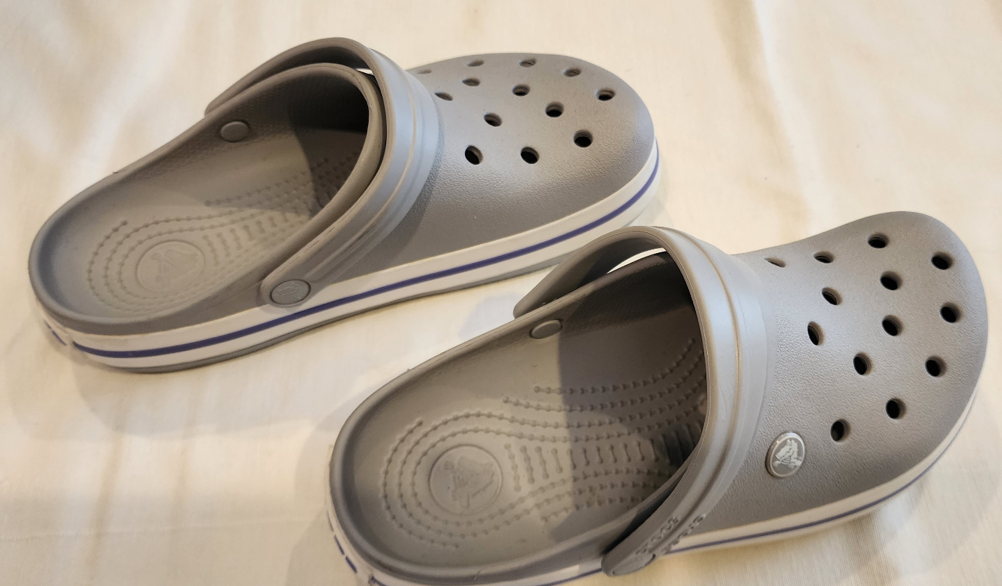 Women's Crocs Size 8 Grey Clogs - photo 2