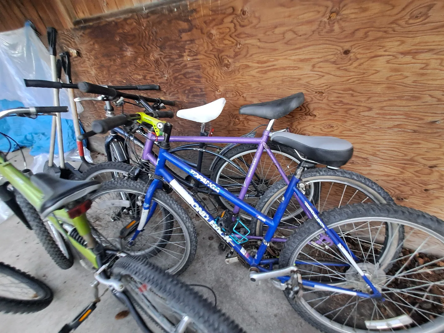 Bicycles different models image indicator(10)