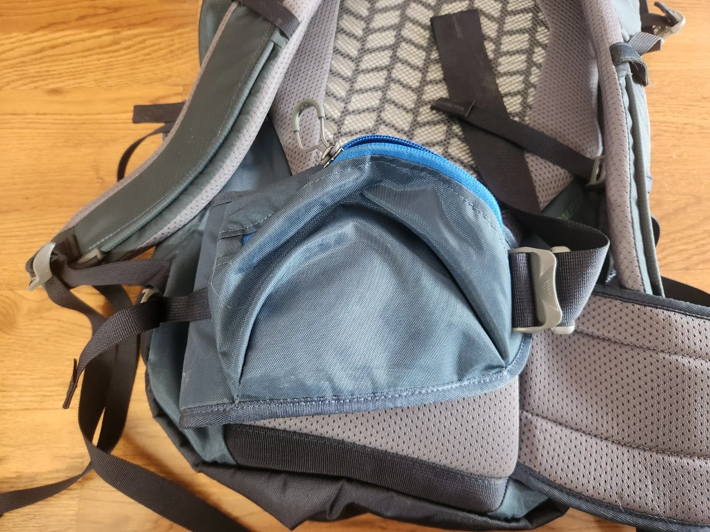 (Unused) Gregory Stout 30 Hiking Backpack image indicator(6)