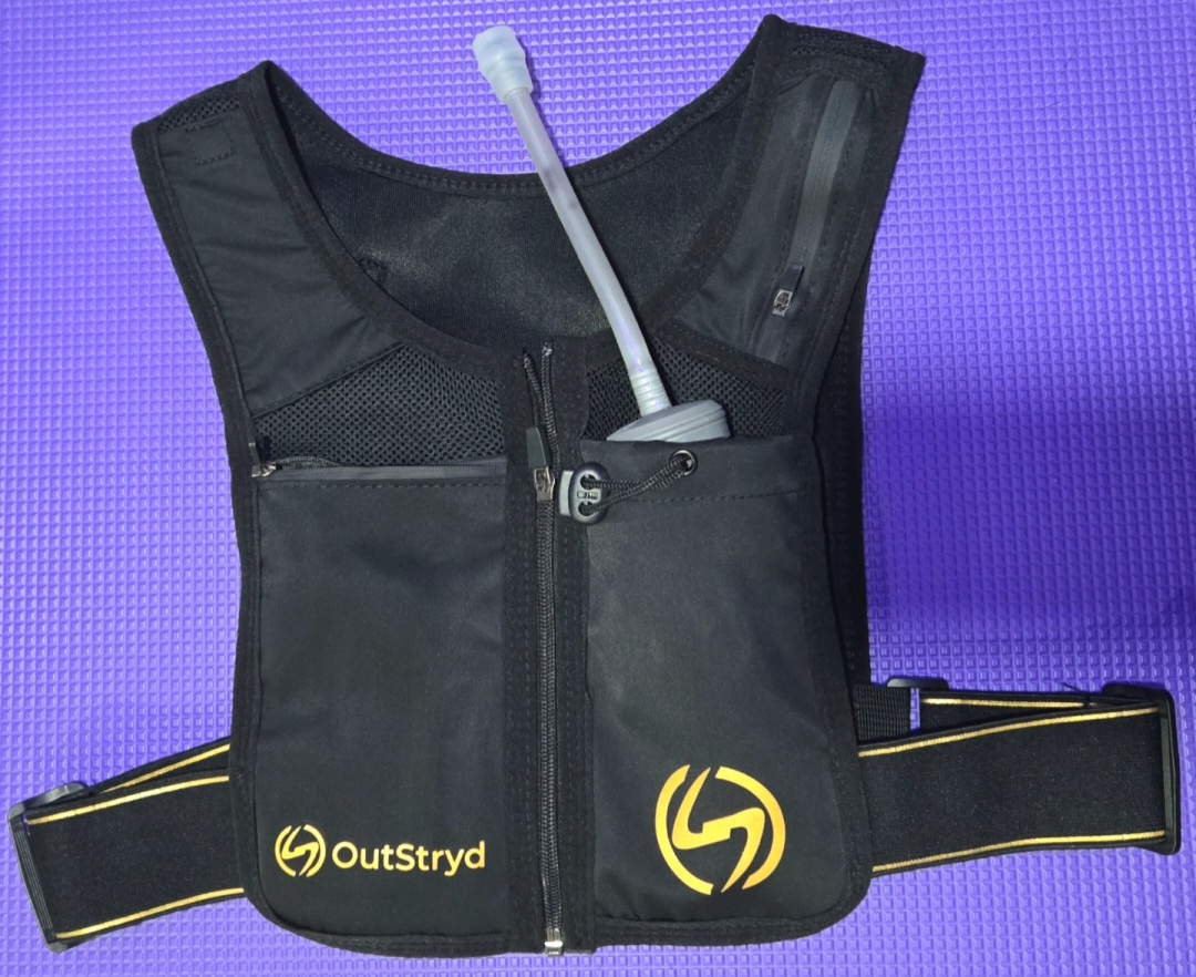 Hydration Vest - Running Vest with Phone Pocket