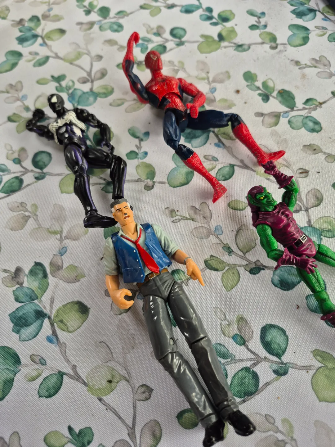 Spiderman figures image indicator(6)