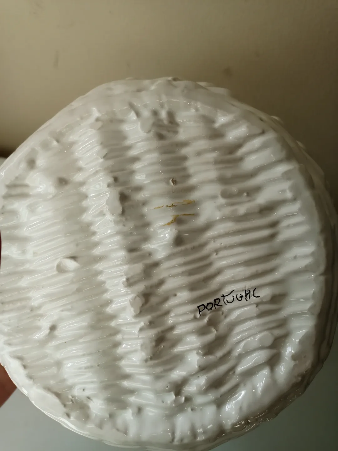 Portugal/Berardos Glazed Ceramic Basket image indicator(4)