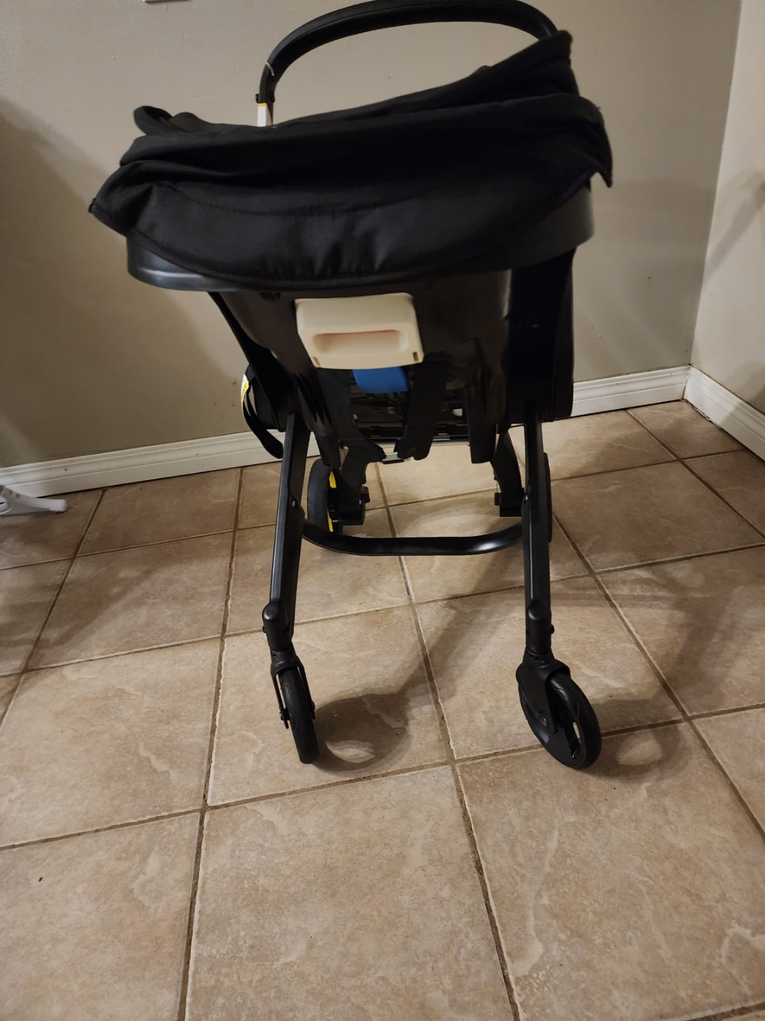 Doona Infant Car Seat and Stroller - photo 4