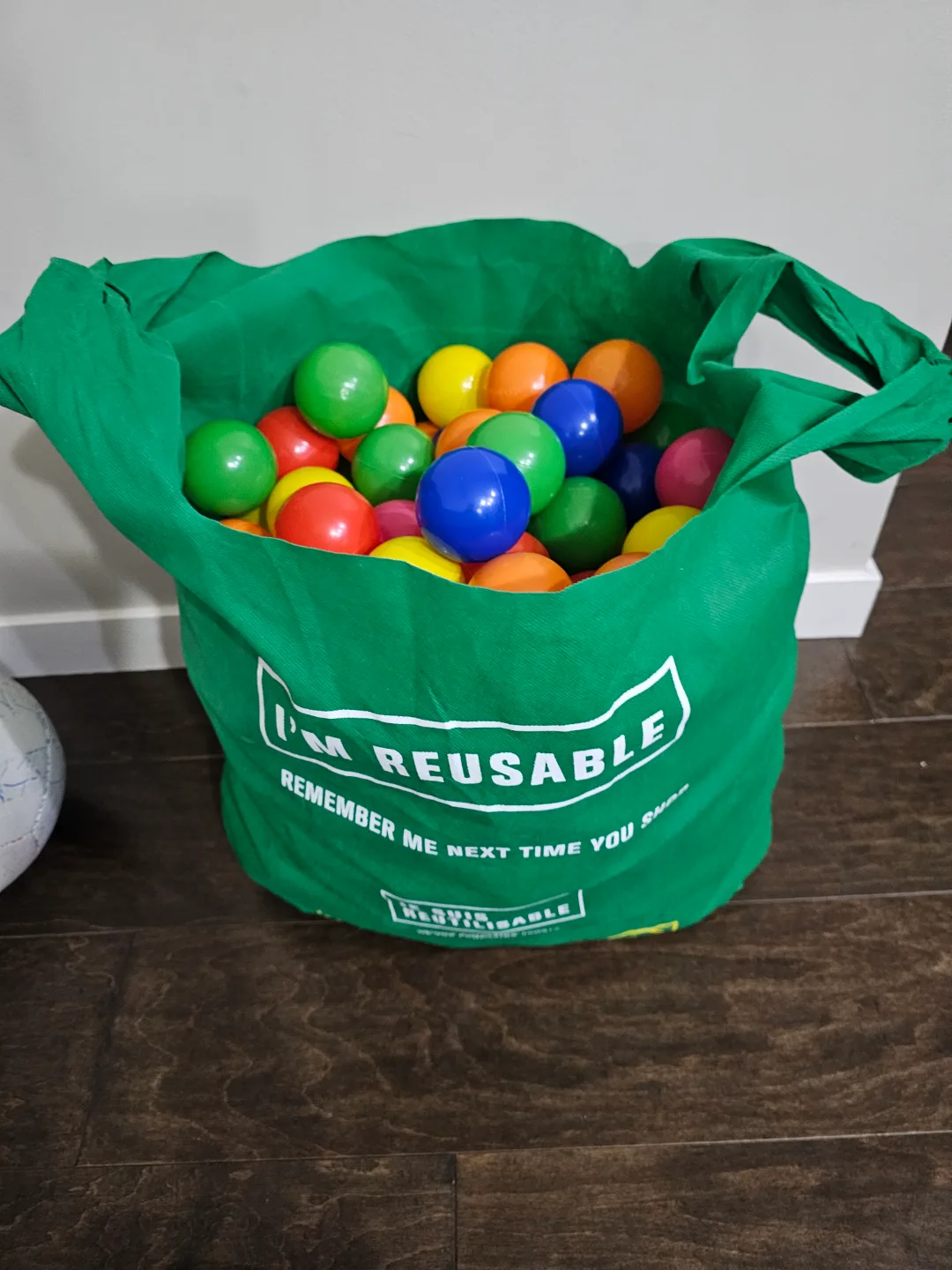 150 pieces plastic ball for kids image indicator(5)