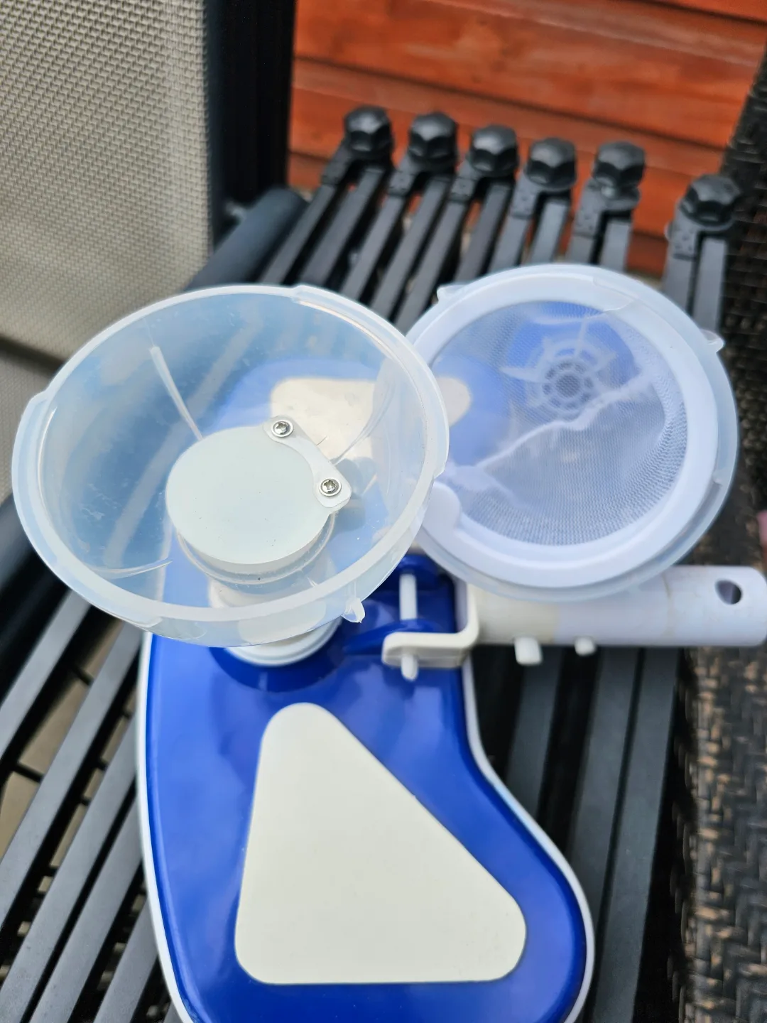 Pool Vacuum Head with Leaf Net image indicator(3)