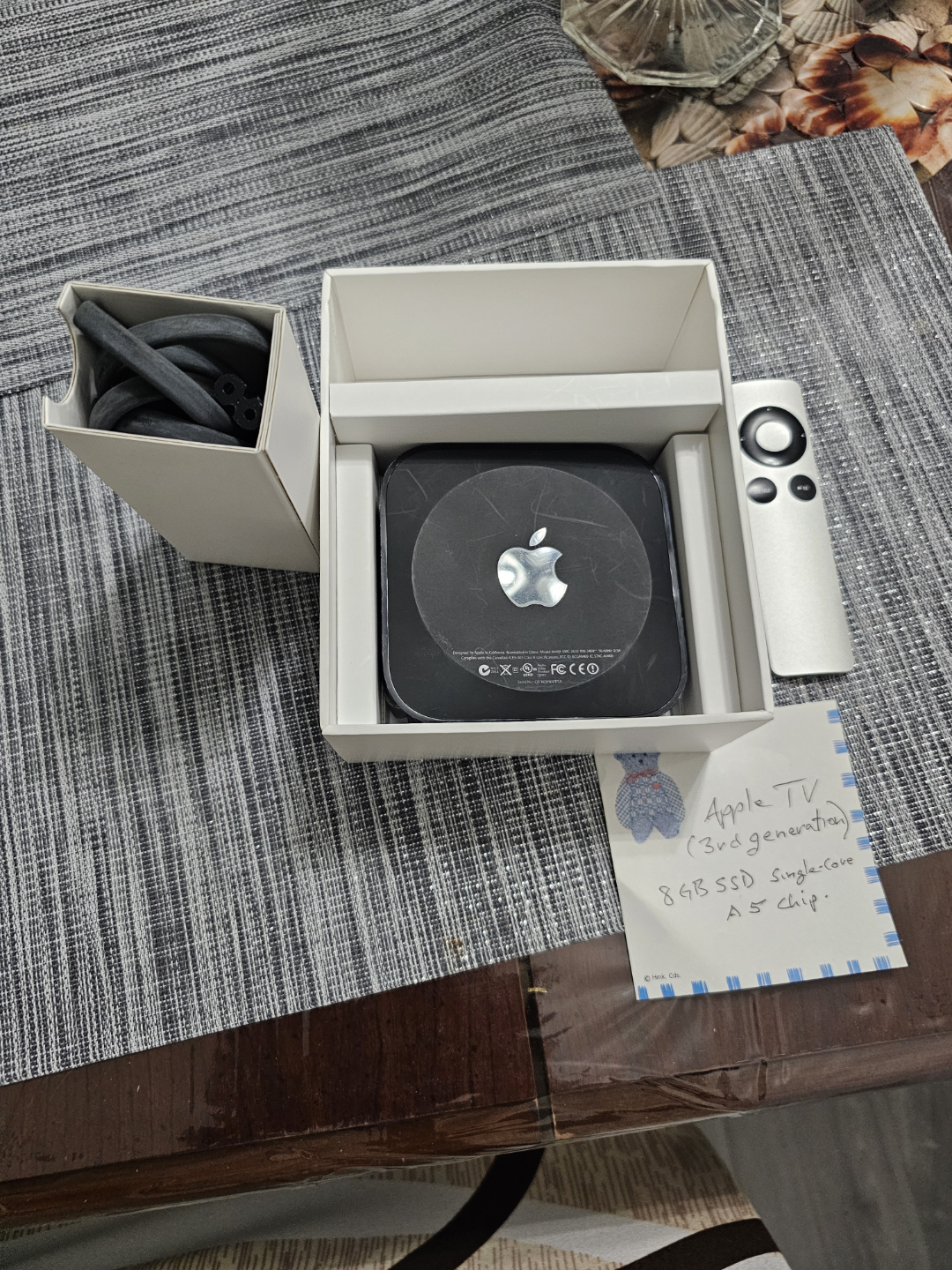 Apple TV 3rd Generation - 8GB - photo 2