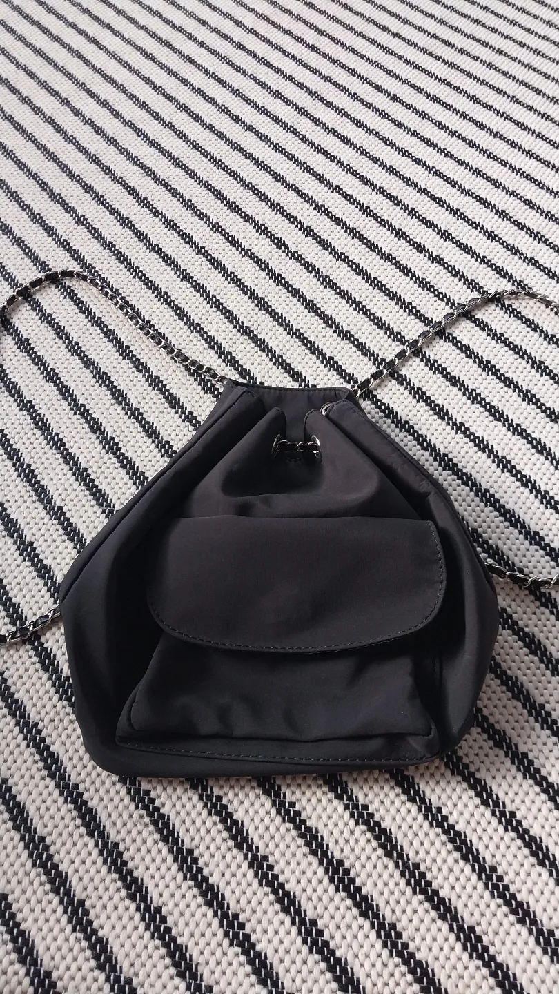 Black crossbody bag thumbnail