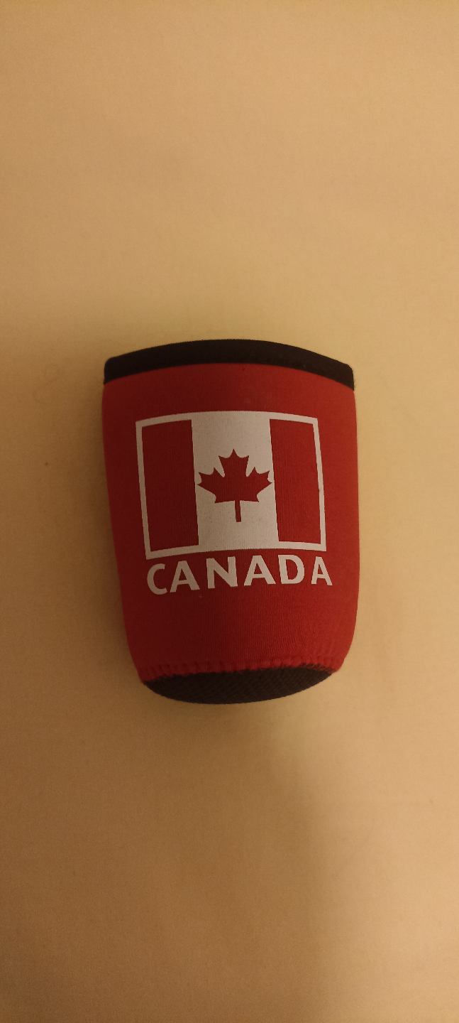 #freecycle  Canada Flag Themed Red Foam Can Cooler Drink - photo 2