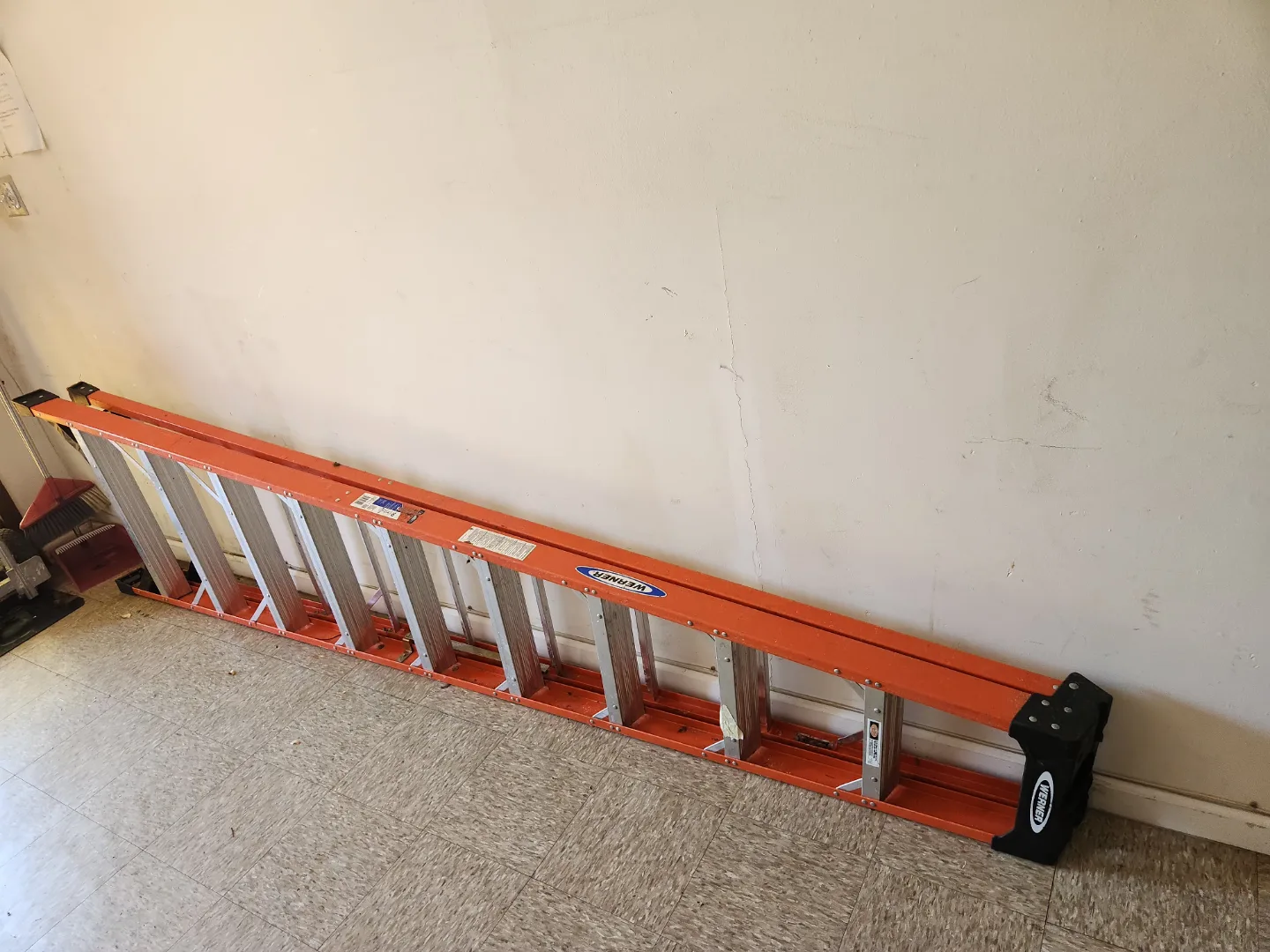 Werner 10ft Fiberglass Ladder thumbnail
