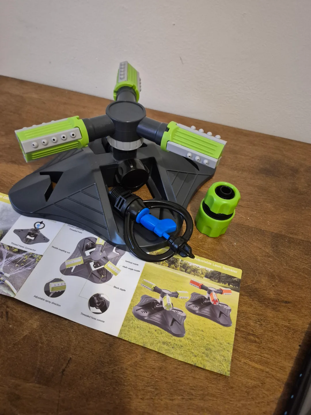 Rotating Lawn Sprinkler with Adjustable Spray Direction image indicator(4)