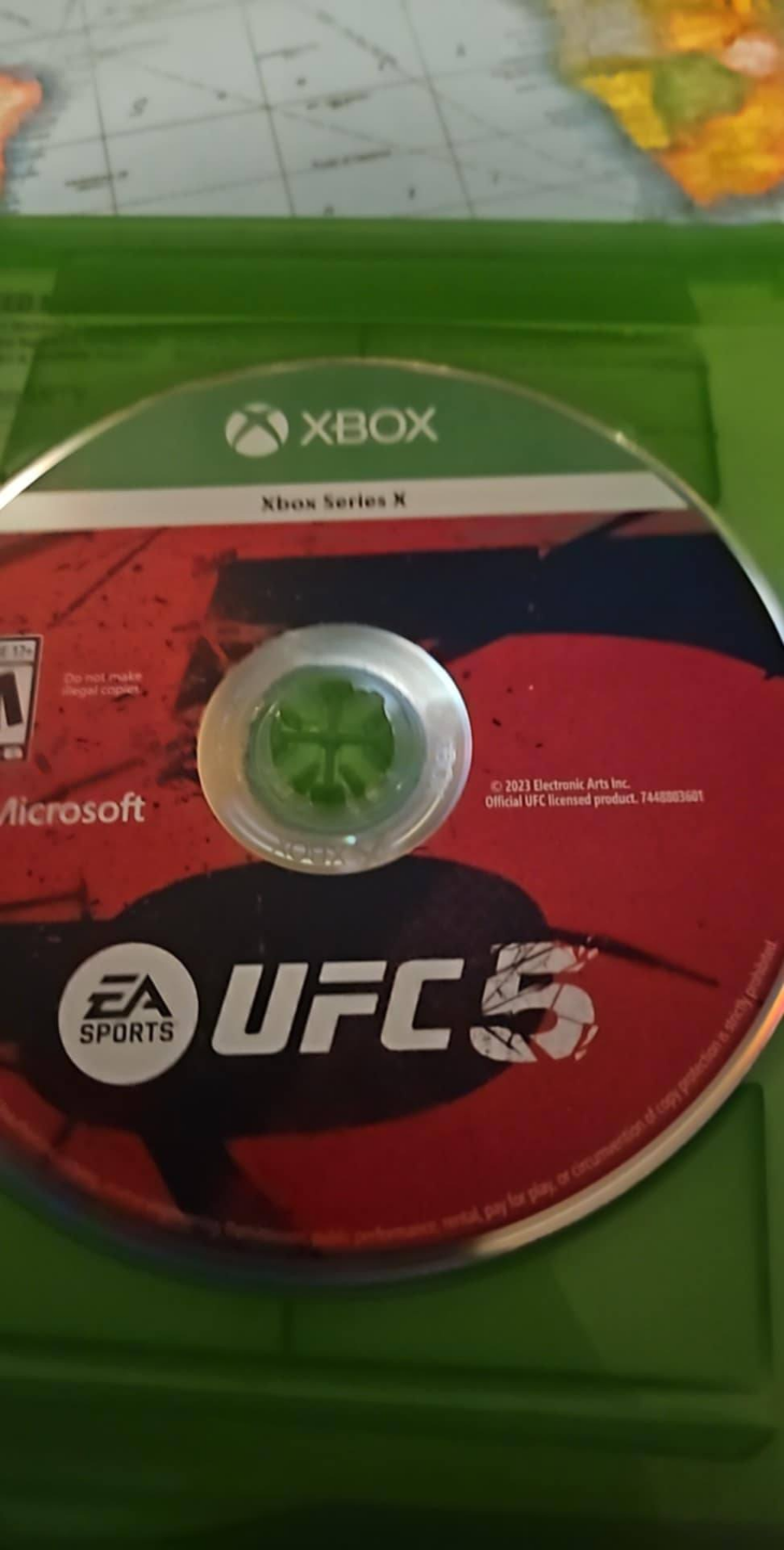 EA UFC 5 Xbox Series X - photo 2