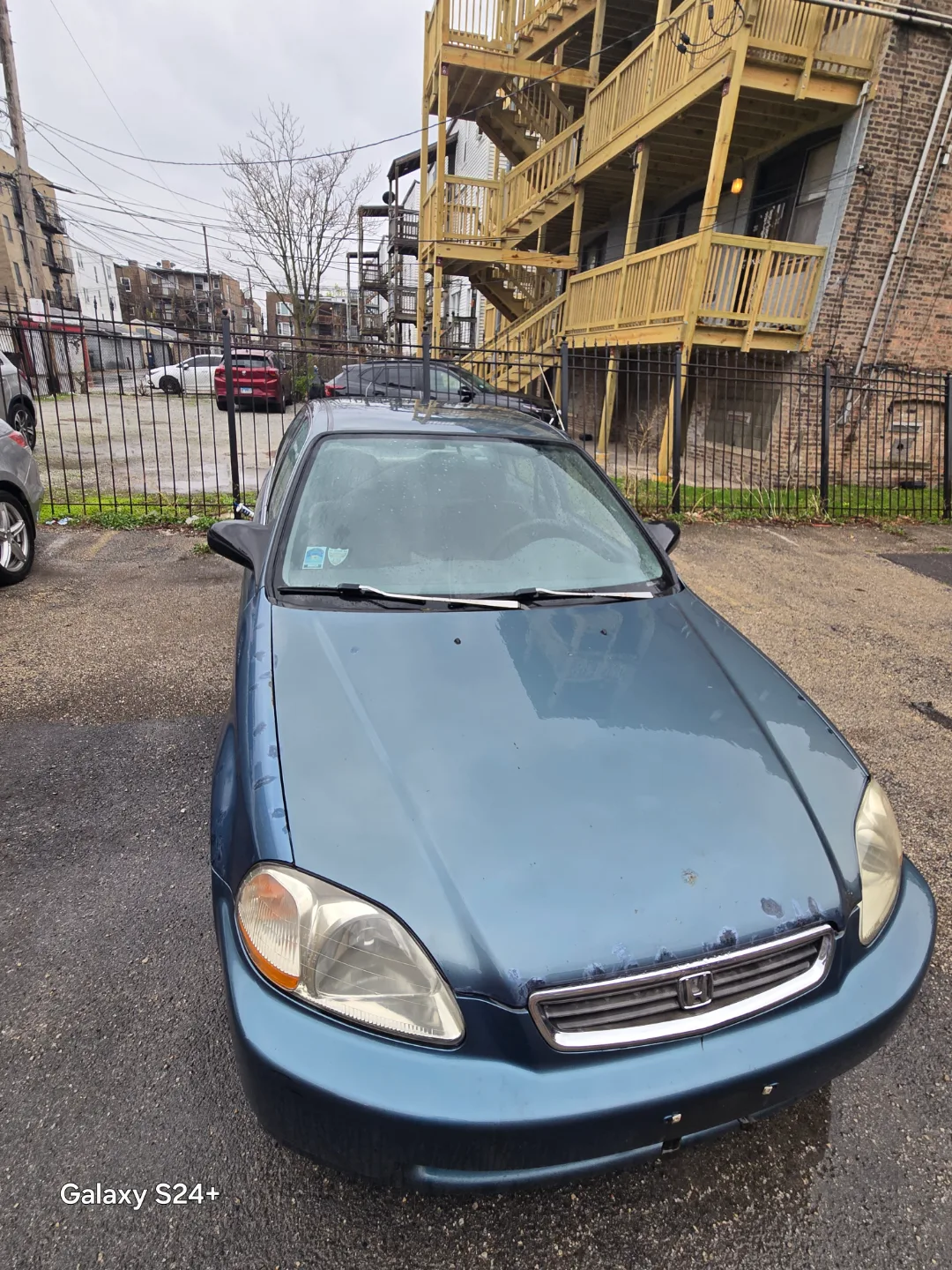1997 Honda Civic LX Sedan thumbnail