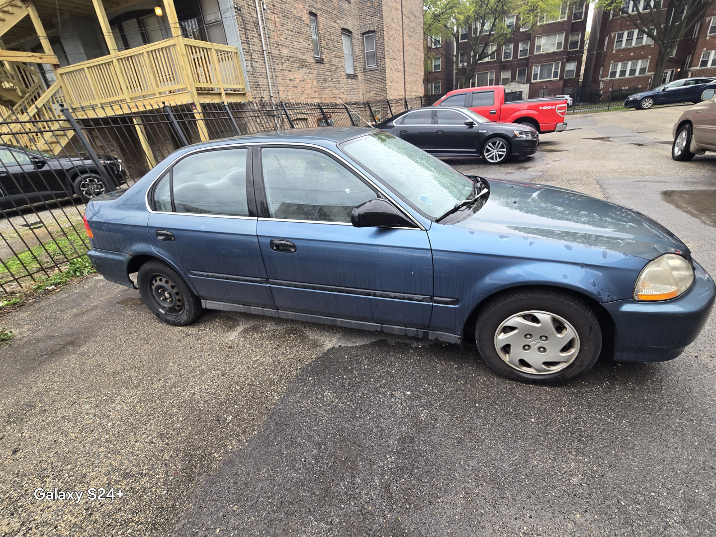 1997 Honda Civic LX Sedan - photo 2