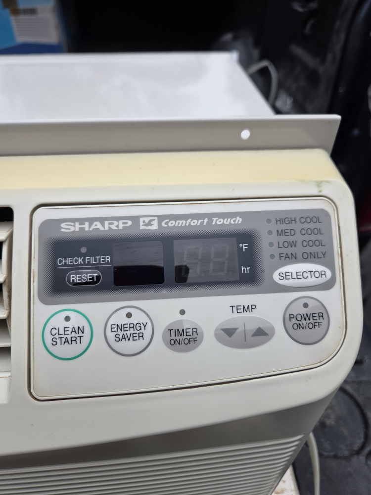 Sharp 6,500 BTU Window Air Conditioner w/Remote - photo 2