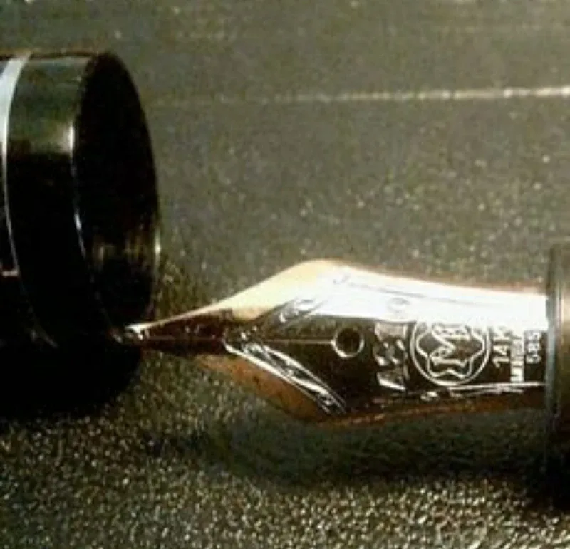 Montblanc Meisterstück 144 Vintage '90s Platinum  NEVER INKED image indicator(2)