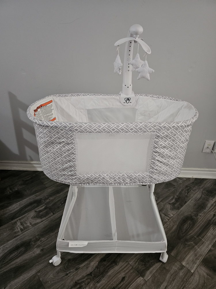 Baby Bassinet for sale - photo 3