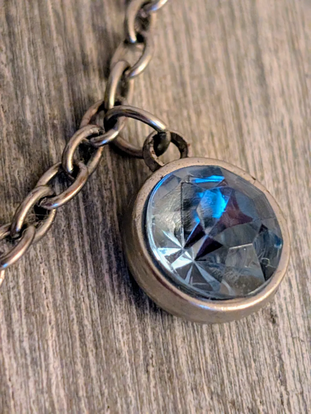 Disney Frozen Elsa  Necklace 📿 image indicator(5)